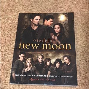 The Twilight Saga New Moon Movie Companion Book